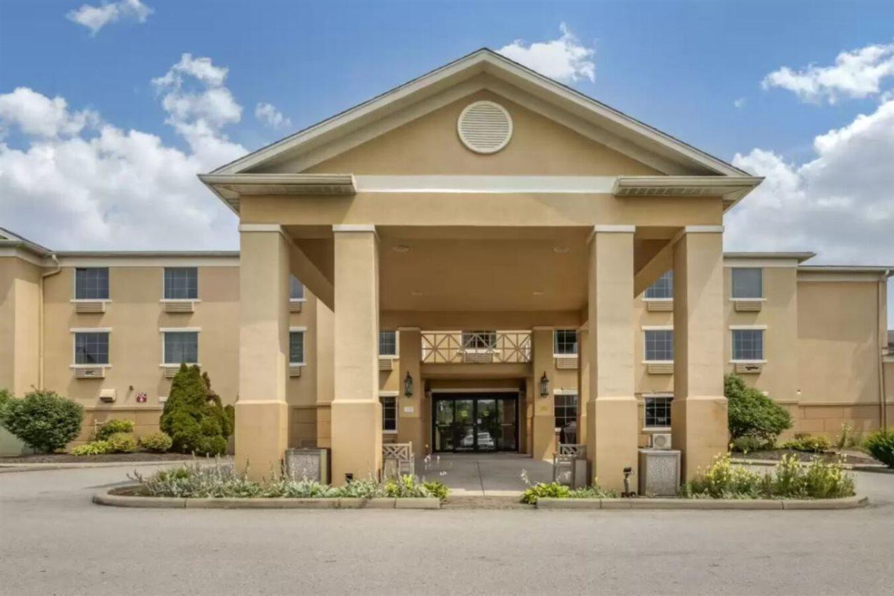 Comfort Meadowlands Inn Washington