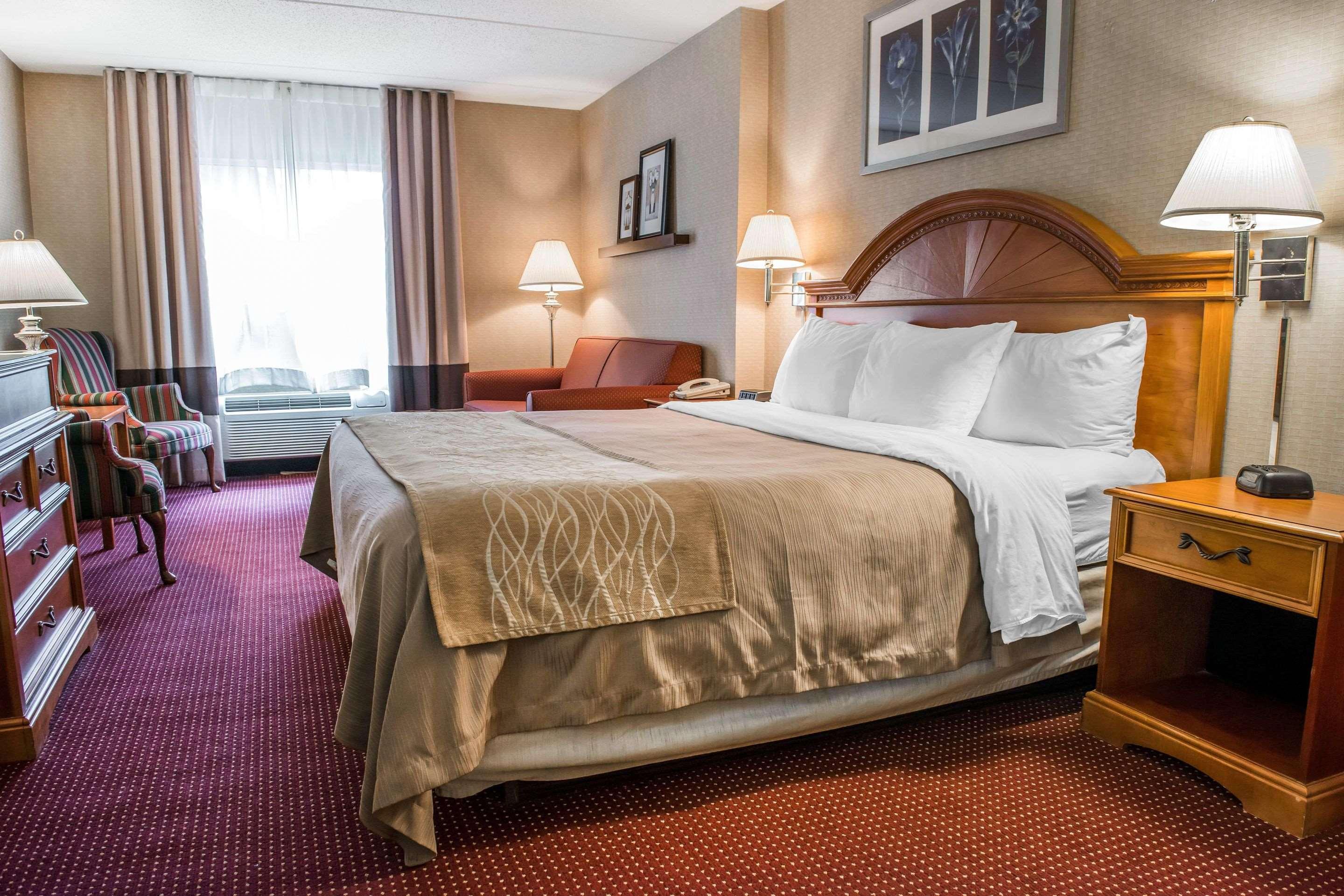 Comfort Meadowlands Inn 2*