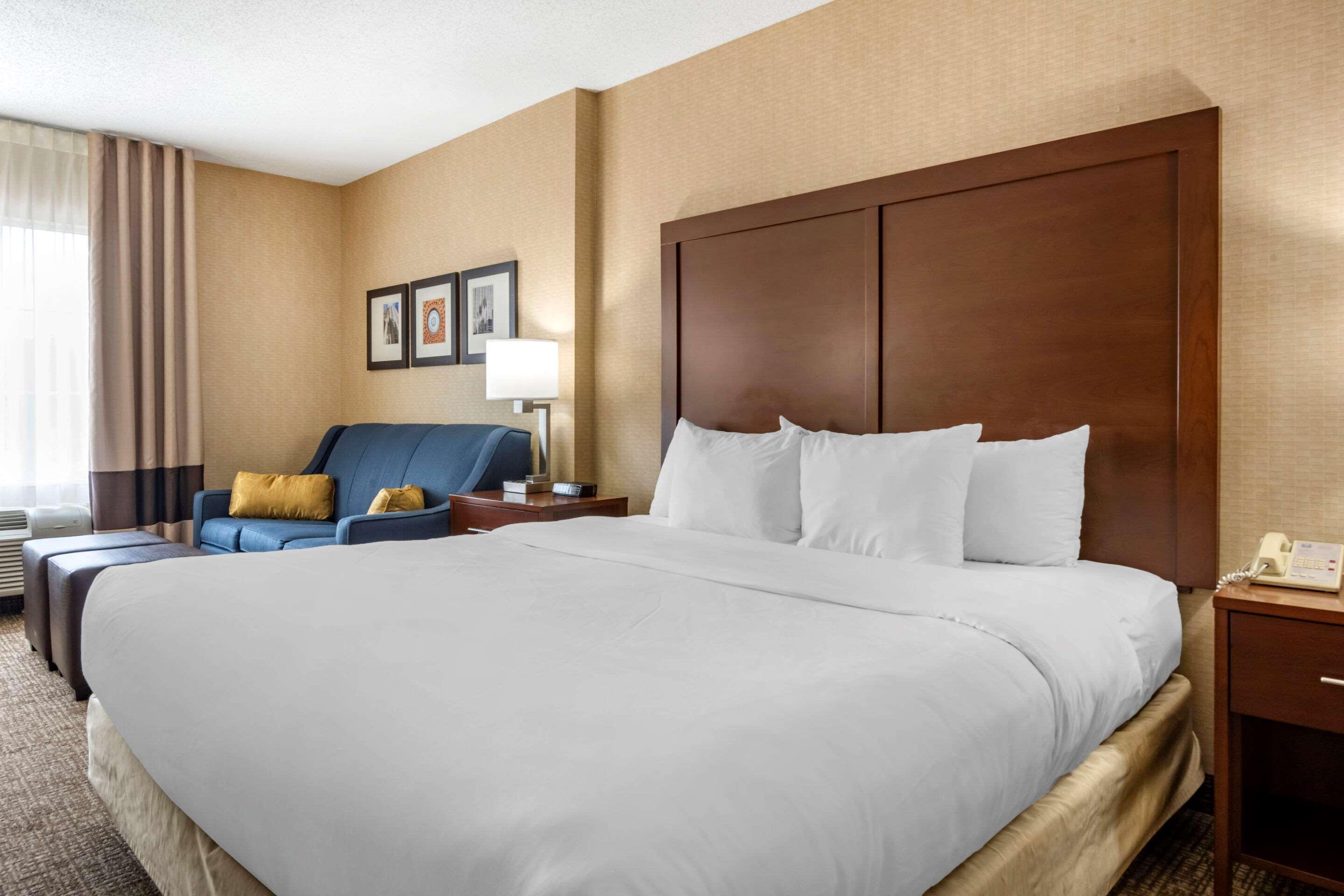 Comfort Meadowlands Inn 2*